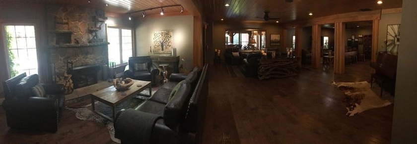 Imagen de los interiores del Hotel Trillium Resort and Spa. Foto 16
