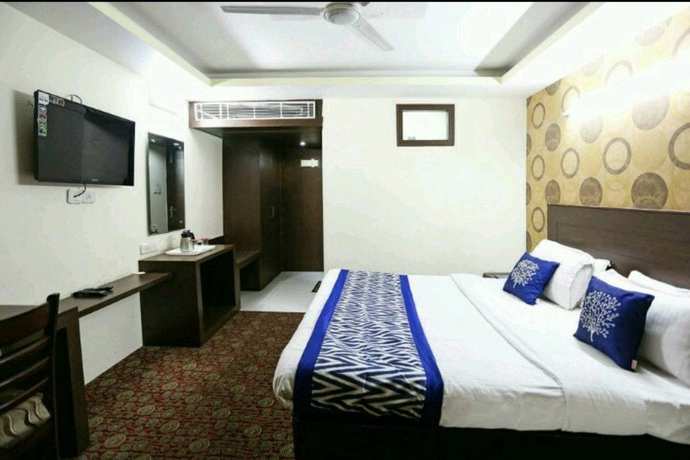 Imagen de la habitación del Hotel Trinetar. Foto 7