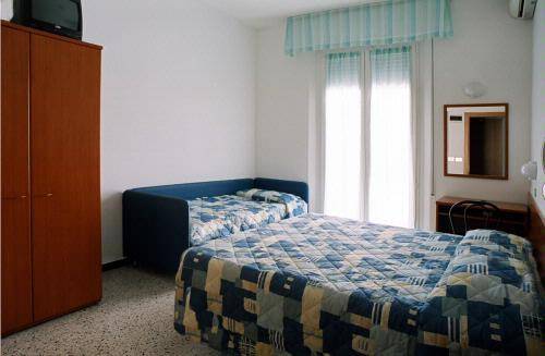 Imagen de la habitación del Hotel Trinidad, Rimini. Foto 3
