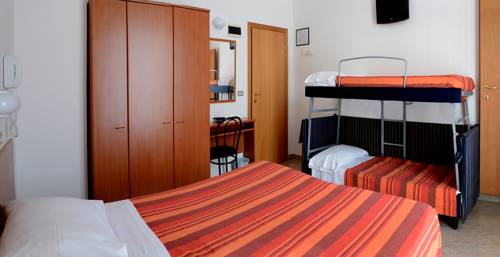 Imagen de la habitación del Hotel Trinidad, Rimini. Foto 5