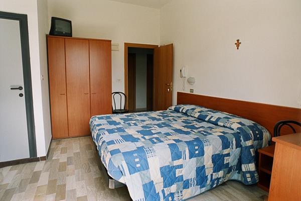 Imagen de la habitación del Hotel Trinidad, Rimini. Foto 6