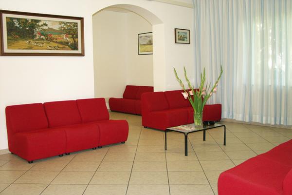 Imagen de los interiores del Hotel Trinidad, Rimini. Foto 10