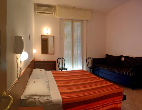 Imagen de la habitación del Hotel Trinidad, Rimini. Foto 8