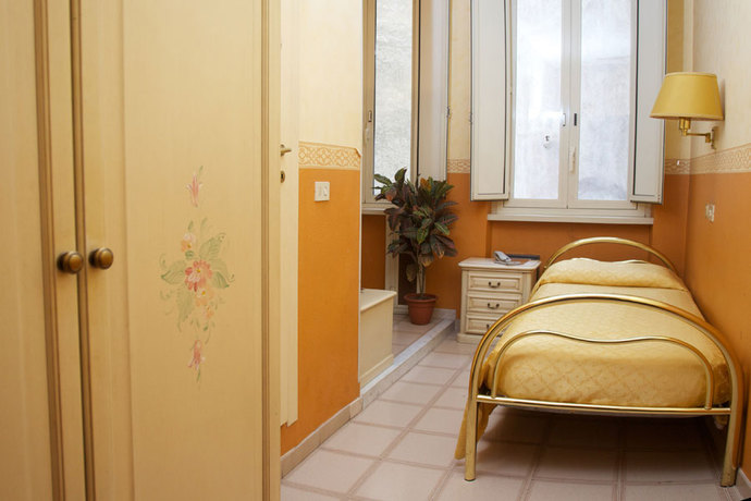 Imagen general del Hotel Trinità Dei Monti. Foto 2