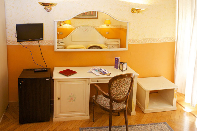 Imagen general del Hotel Trinità Dei Monti. Foto 11