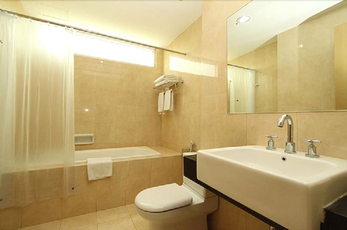 Imagen de la habitación del Hotel Triniti Jakarta. Foto 14