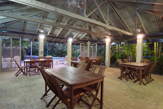 Imagen de los exteriores del Hotel Trinity Beach Club Holiday Apartments. Foto 11