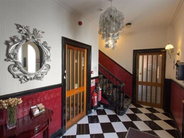 Imagen de los interiores del Hotel Trinity Guest House. Foto 19