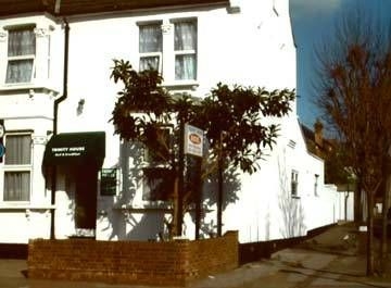 Imagen de los exteriores del Hotel Trinity House. Foto 2