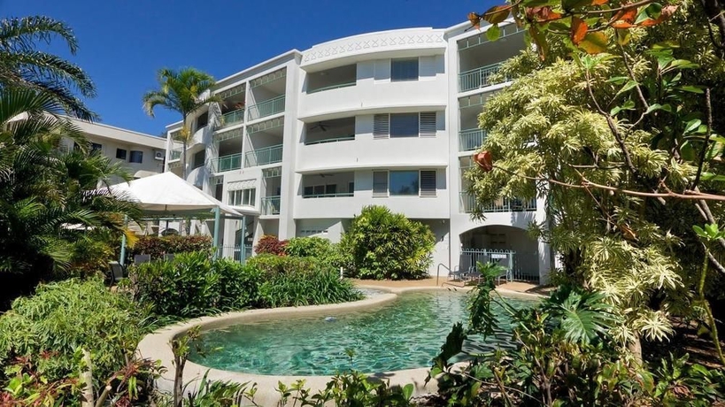 Imagen de los exteriores del Hotel Trinity Waters. Foto 6