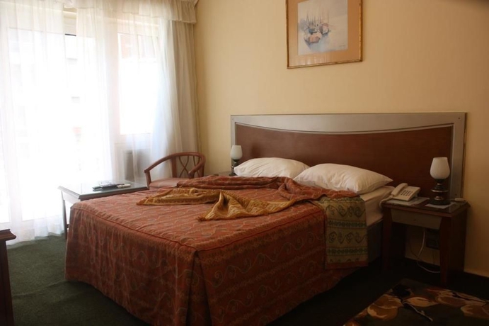 Imagen de la habitación del Hotel Trio Caroline. Foto 9