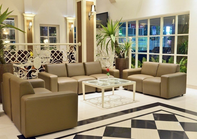 Imagen de los interiores del Hotel Trio Indah 2 Malang. Foto 16