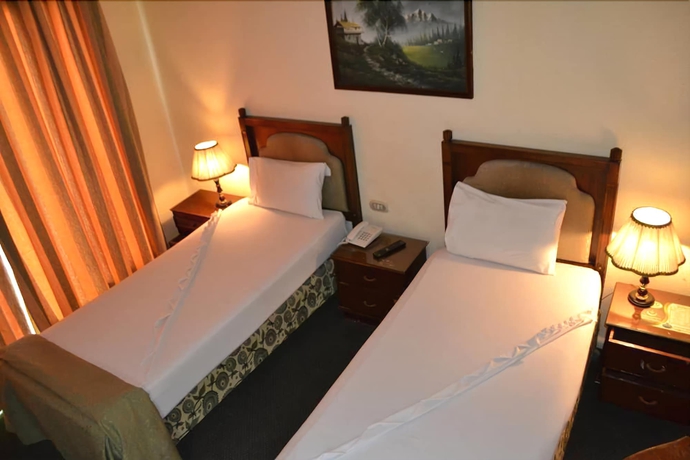 Imagen de la habitación del Hotel Trio Kaoud Sporting. Foto 5