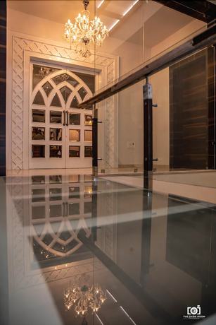 Imagen de los interiores del Hotel Trio Max. Foto 14