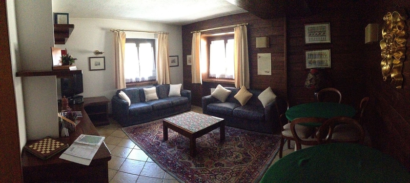 Imagen de los interiores del Hotel Triolet. Foto 9