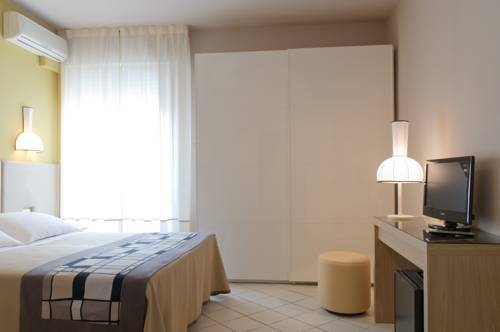 Imagen de la habitación del Hotel Trionfal. Foto 5