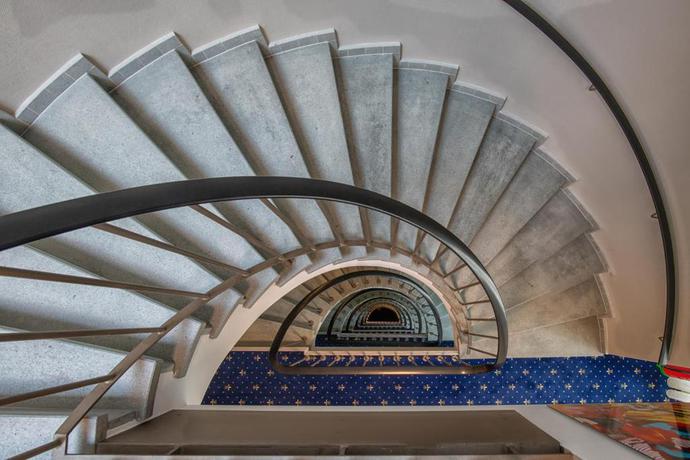 Imagen de los interiores del Hotel Trip Inn Bermuda Zurich. Foto 17