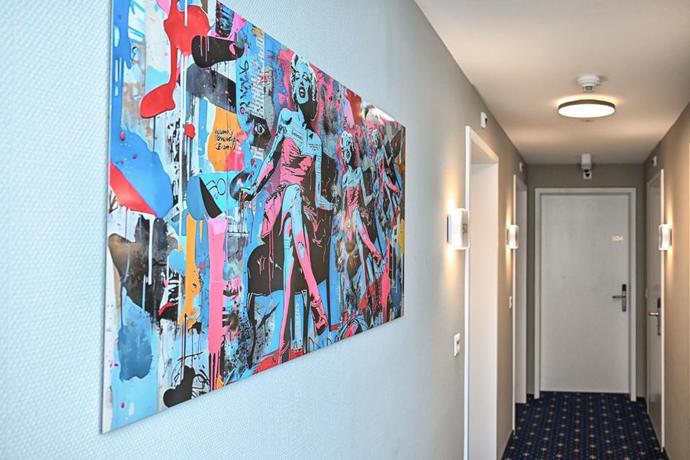 Imagen de los interiores del Hotel Trip Inn Bermuda Zurich. Foto 18