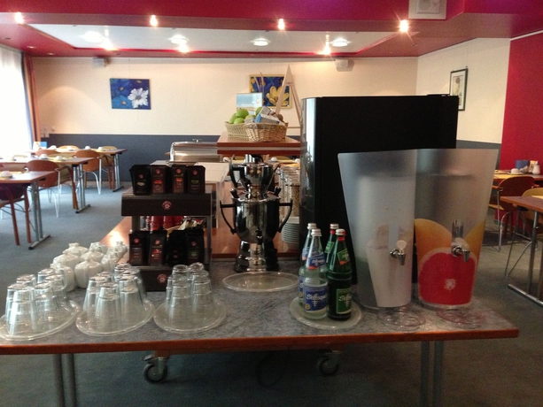 Imagen del bar/restaurante del Hotel Trip Inn Conti. Foto 4