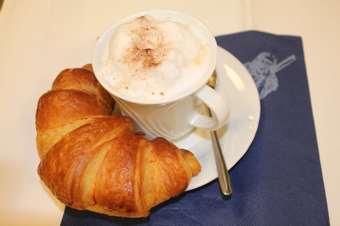 Imagen del bar/restaurante del Hotel Trip Inn Zum Riesen. Foto 4