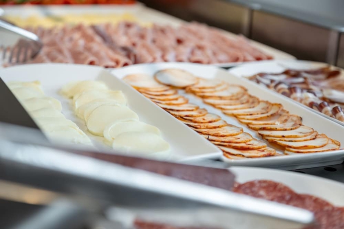 Imagen del bar/restaurante del Hotel Trip Inn Zurich. Foto 6