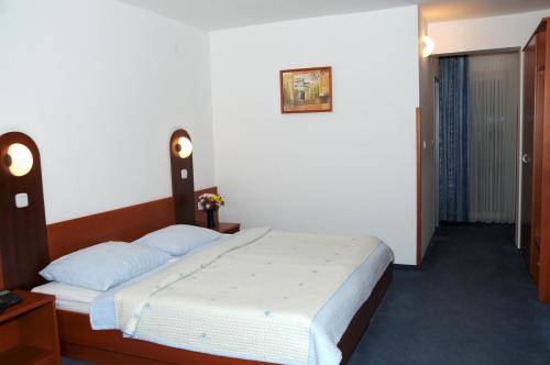 Imagen de la habitación del Hotel Tripic. Foto 14