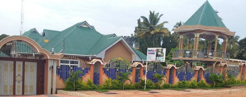 Imagen general del Hotel Triple J Resort. Foto 4