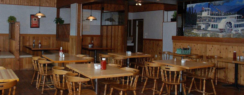 Imagen general del Hotel Triple J and Cabins. Foto 1