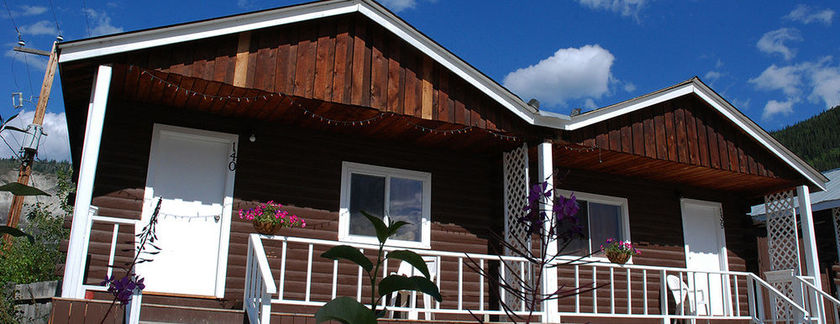 Imagen de la habitación del Hotel Triple J and Cabins. Foto 9