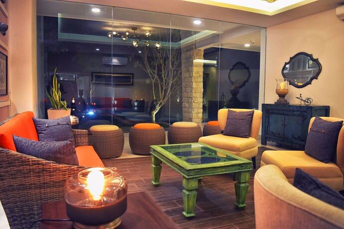 Imagen general del Hotel Triple O Six. Foto 7