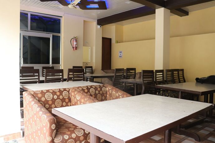 Imagen del bar/restaurante del Hotel Triple One Wonder Hill Mussoorie. Foto 17