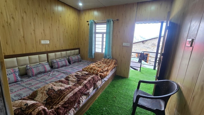 Imagen de la habitación del Hotel Triple S Residency. Foto 5