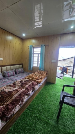 Imagen de la habitación del Hotel Triple S Residency. Foto 6
