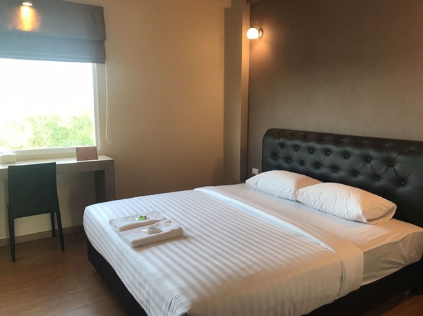 Imagen de la habitación del Hotel Triple Trees. Foto 6