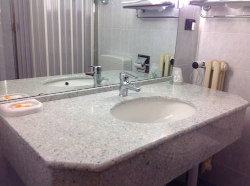 Imagen de la habitación del Hotel Tripoli La Margherita. Foto 3