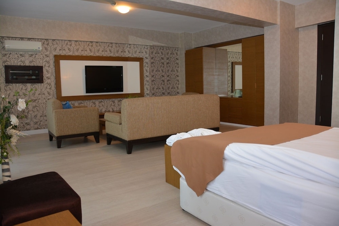 Imagen de la habitación del Hotel Tripolis. Foto 13