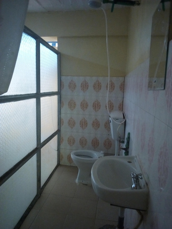 Imagen de la habitación del Hotel Tripple M Guest House. Foto 10