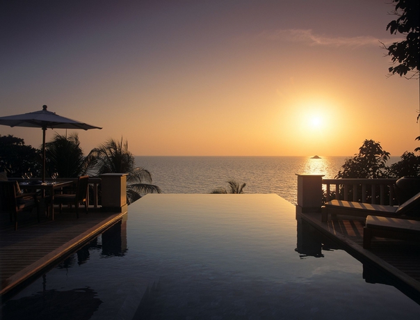 Imagen de la piscina del Hotel Trisara Villas and Residences Phuket. Foto 16