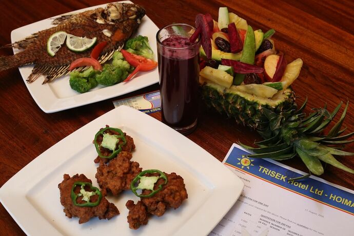 Imagen del bar/restaurante del Hotel Trisek. Foto 5