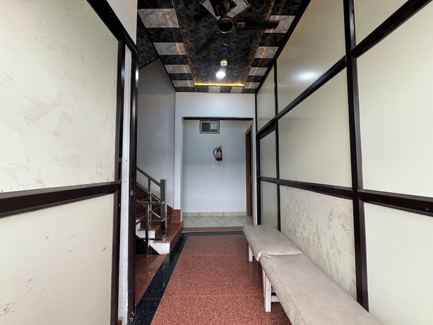 Imagen de los interiores del Hotel Trishika Residency. Foto 10