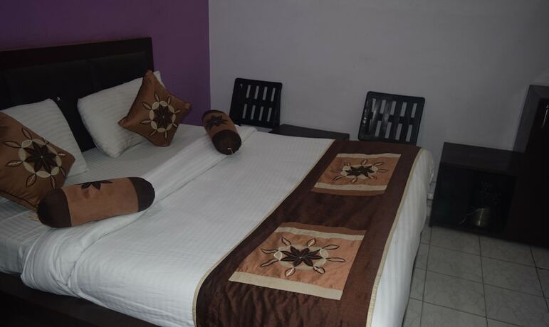 Imagen de la habitación del Hotel Trishul. Foto 6