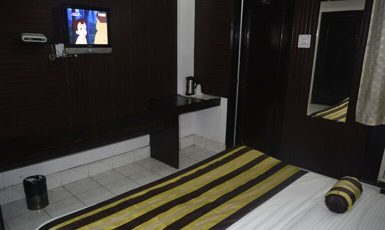 Imagen de la habitación del Hotel Trishul. Foto 12