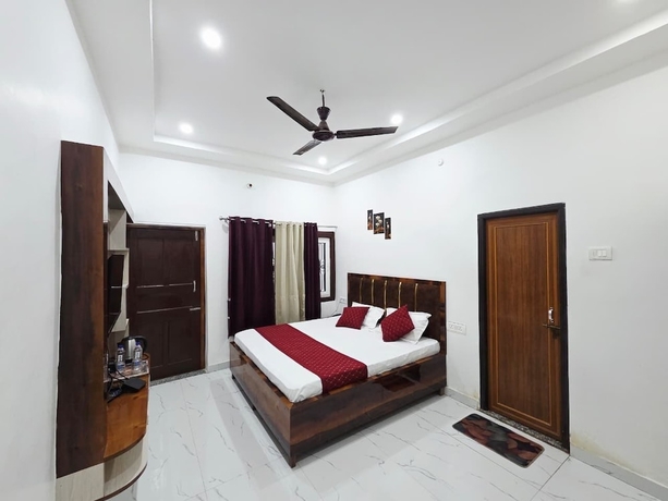 Imagen de la habitación del Hotel Trishul Inn. Foto 11