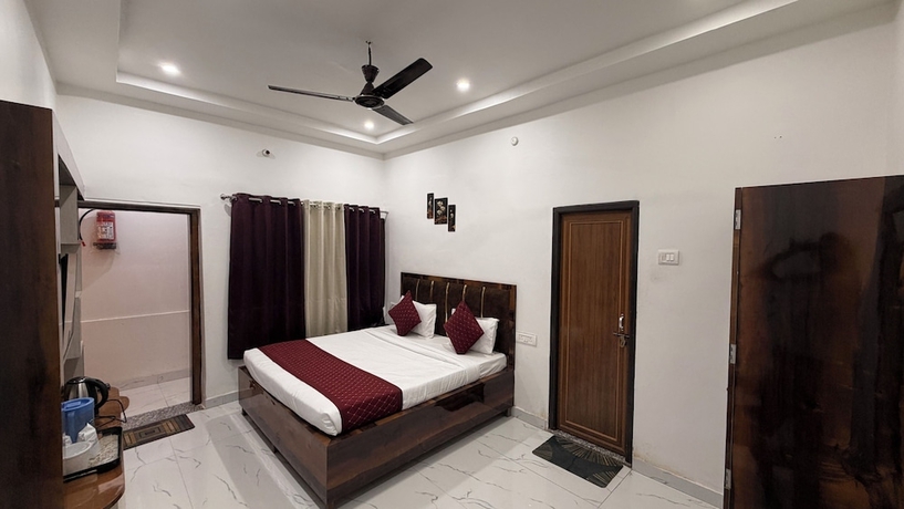 Imagen de la habitación del Hotel Trishul Inn. Foto 12
