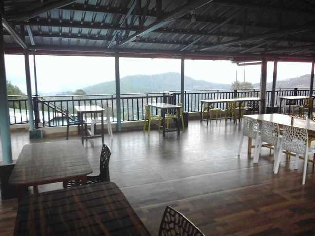 Imagen del bar/restaurante del Hotel Trishul Regency. Foto 8