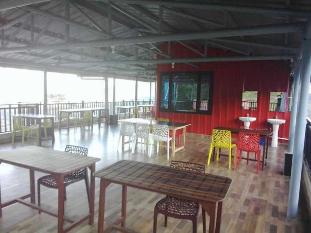 Imagen del bar/restaurante del Hotel Trishul Regency. Foto 9