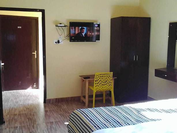 Imagen de la habitación del Hotel Trishul Regency. Foto 16