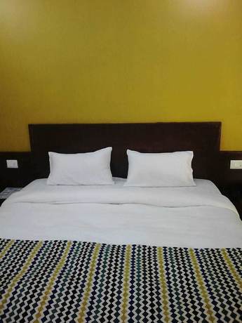 Imagen de la habitación del Hotel Trishul Regency. Foto 18