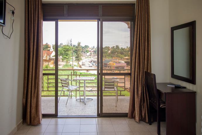 Imagen de la habitación del Hotel Tristar, Bugolobi. Foto 11