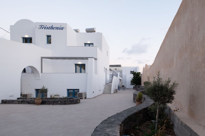 Imagen de los interiores del Hotel Tristhenia. Foto 20